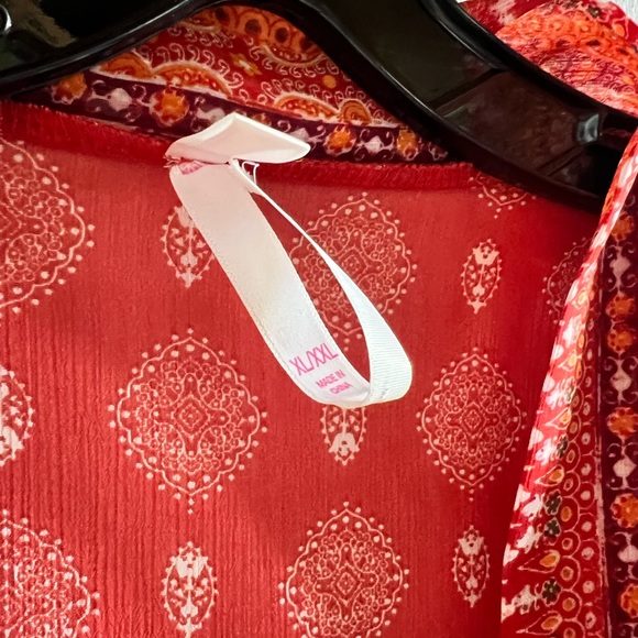 Flattering top - Picture 5 of 7